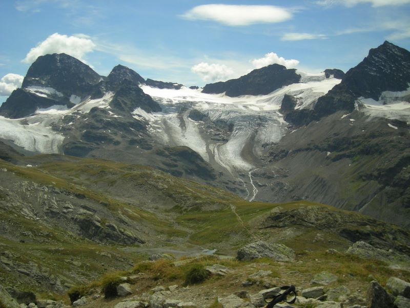 Viewing glaciers from Radsattel (Silvretta)